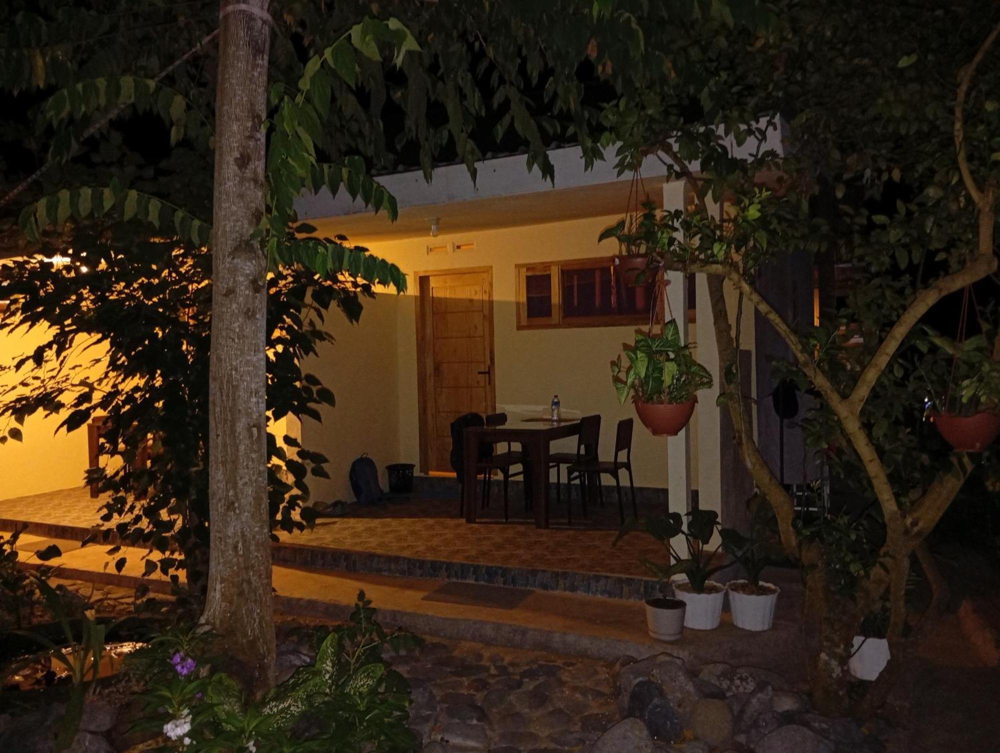 Rumah Kawan Senaru House Of Friend Dış mekan fotoğraf
